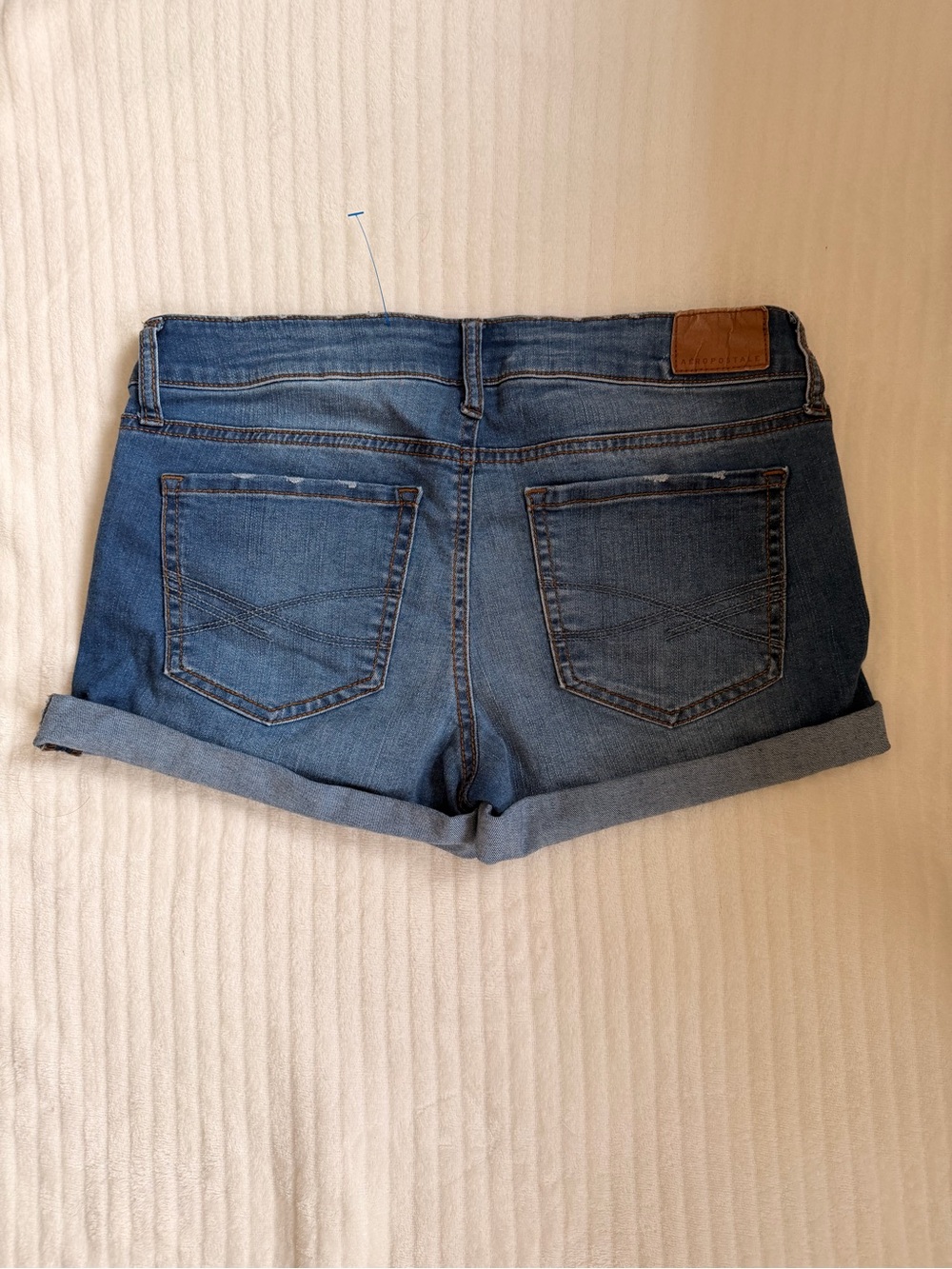 Aeropostale Distressed Denim Shorts Size 8 - Picture 3 of 6